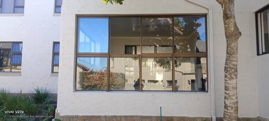 2 Bedroom Property for Sale in Mossel Bay Central Western Cape